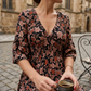 👗V-nyakú, nyomtatott maxi ruha 3/4 hosszú ujjakkal