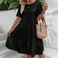 👗 MOST 50%-OS KEDVEZMÉNY! 💖 Női egyszínű, kerek nyakú, virágos kivágásos ruha – Virágos részletek, légáteresztő és tökéletes egy elegáns nyári megjelenéshez 🌸